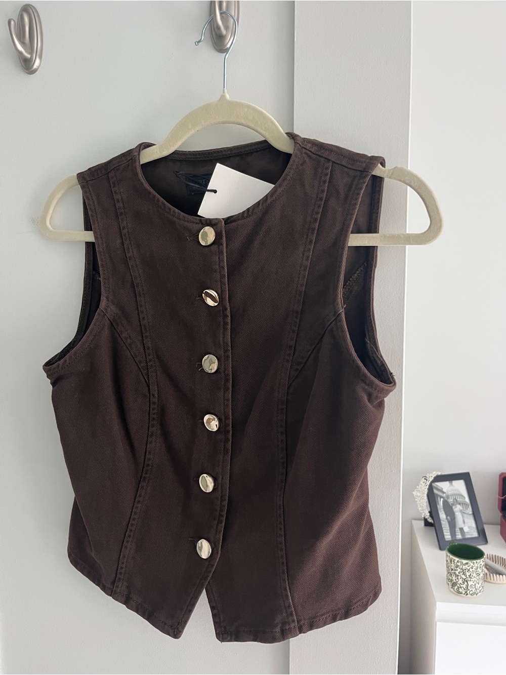 Zara Brown Sleeveless Button-Front Fitted Vest/Top - Picture 6 of 6